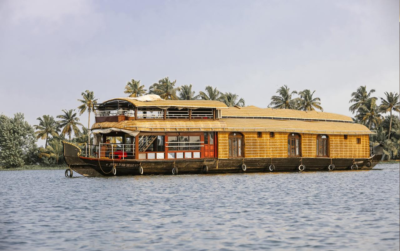 Special Houseboat Cruises